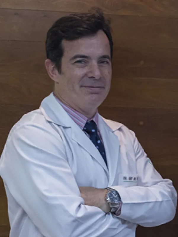 Dr. Guy de Sordi, oftalmologista da Olho Clínica e Cirurgia